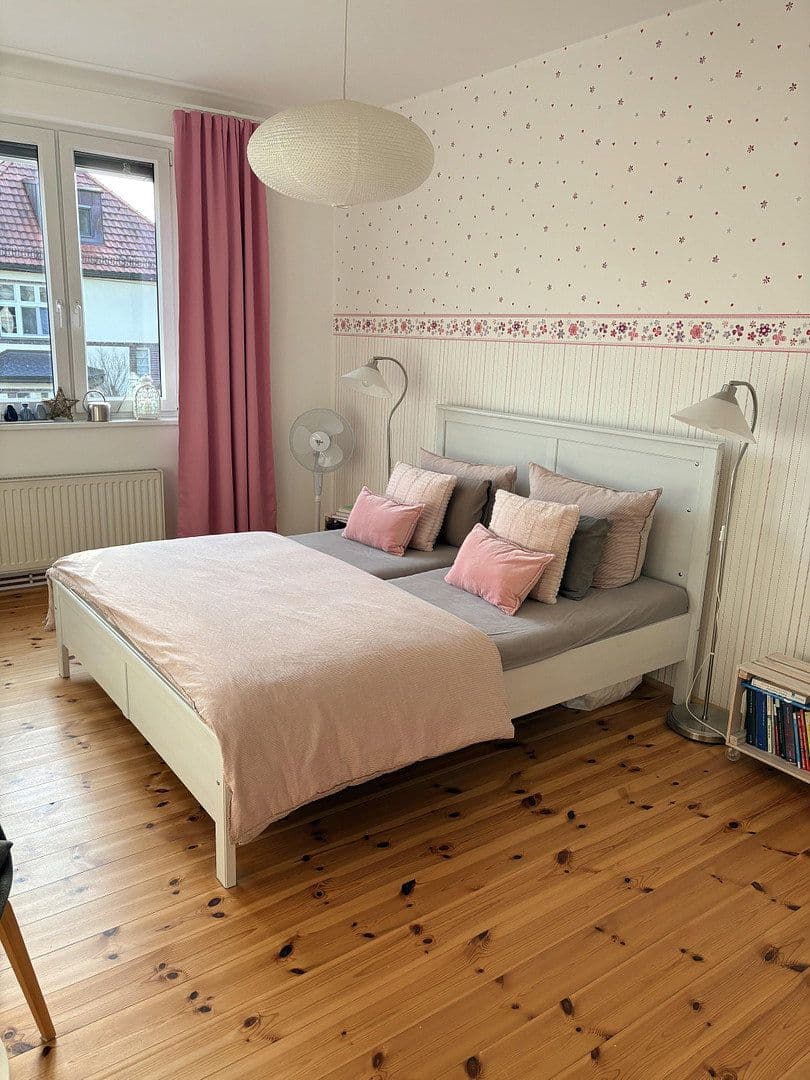 Prodej domu 151 m², pozemek 579 m², Berlin, Berlín Prodej domu 151 m², pozemek 579 m², Berlin, Berlín