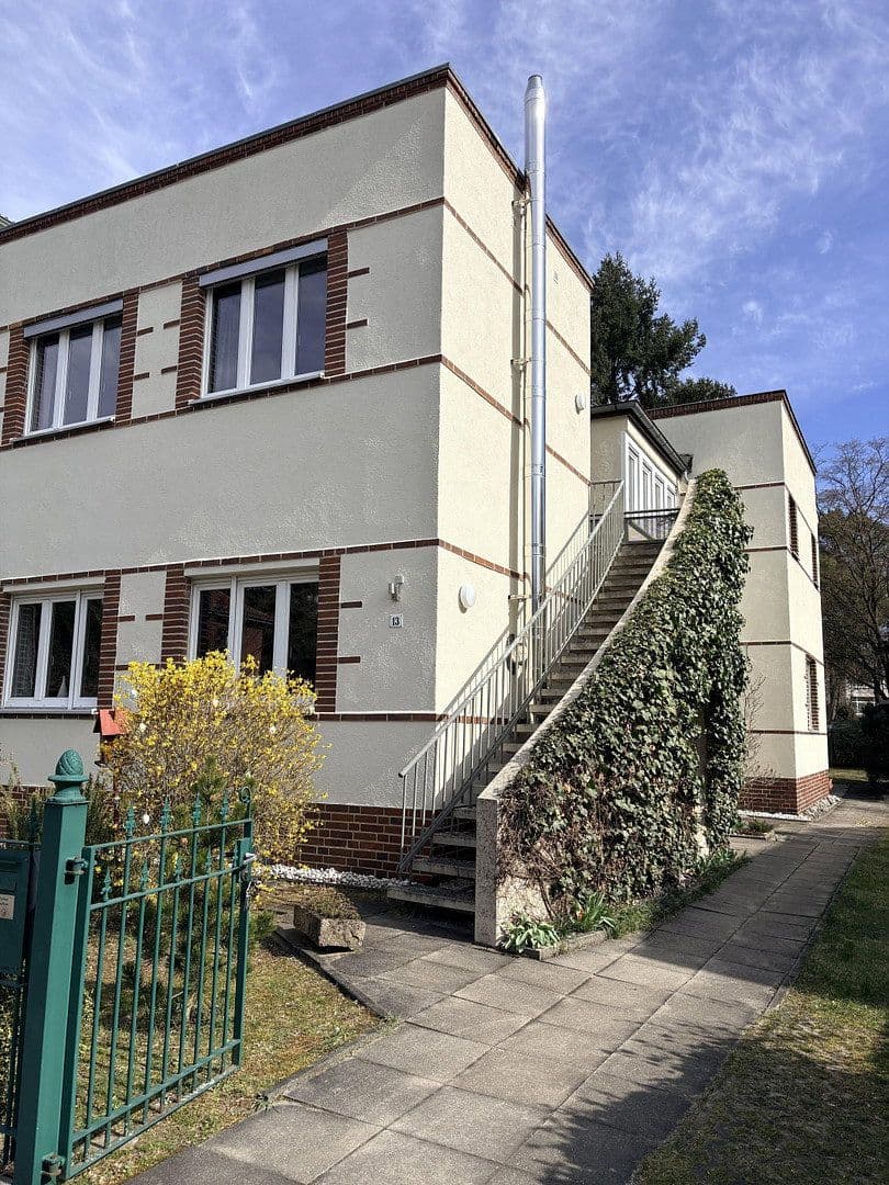 Prodej domu 151 m², pozemek 579 m², Berlin, Berlín Prodej domu 151 m², pozemek 579 m², Berlin, Berlín