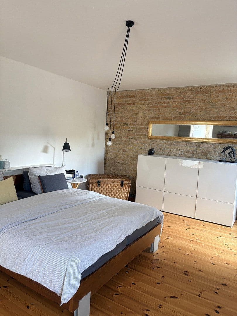Prodej domu 151 m², pozemek 579 m², Berlin, Berlín Prodej domu 151 m², pozemek 579 m², Berlin, Berlín