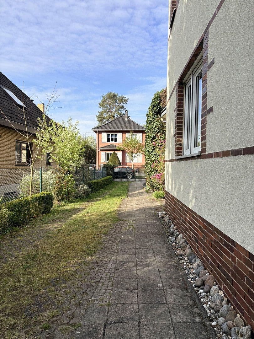 Prodej domu 151 m², pozemek 579 m², Berlin, Berlín Prodej domu 151 m², pozemek 579 m², Berlin, Berlín