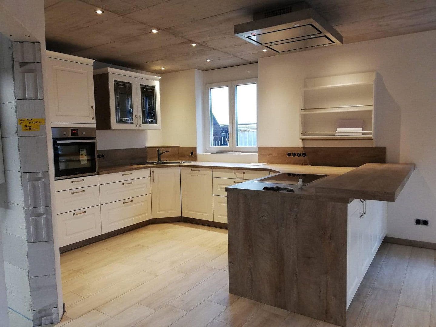 Pronájem domu 240 m², pozemek 2.300 m², Friedenweiler, Bádensko-Württembersko Pronájem domu 240 m², pozemek 2.300 m², Friedenweiler, Bádensko-Württembersko