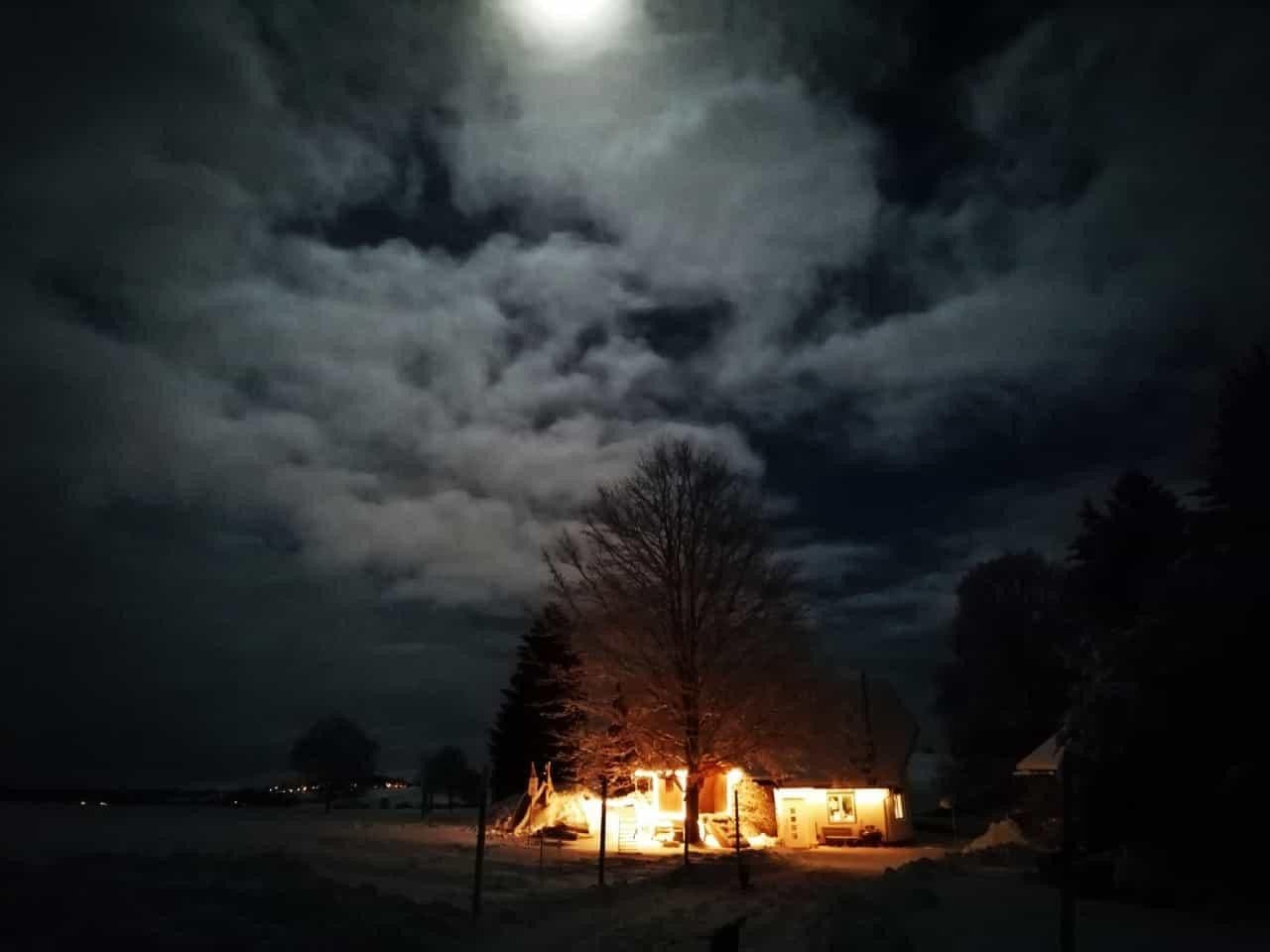 Pronájem domu 240 m², pozemek 2.300 m², Friedenweiler, Bádensko-Württembersko Pronájem domu 240 m², pozemek 2.300 m², Friedenweiler, Bádensko-Württembersko
