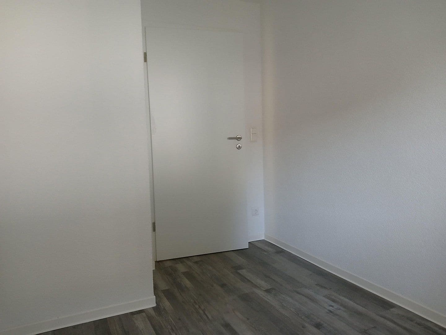 Pronájem bytu 3+1 72 m², Winnenden, Bádensko-Württembersko Pronájem bytu 3+1 72 m², Winnenden, Bádensko-Württembersko