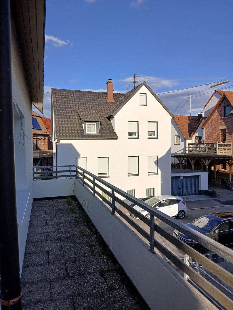 Pronájem bytu 3+1 72 m², Winnenden, Bádensko-Württembersko Pronájem bytu 3+1 72 m², Winnenden, Bádensko-Württembersko