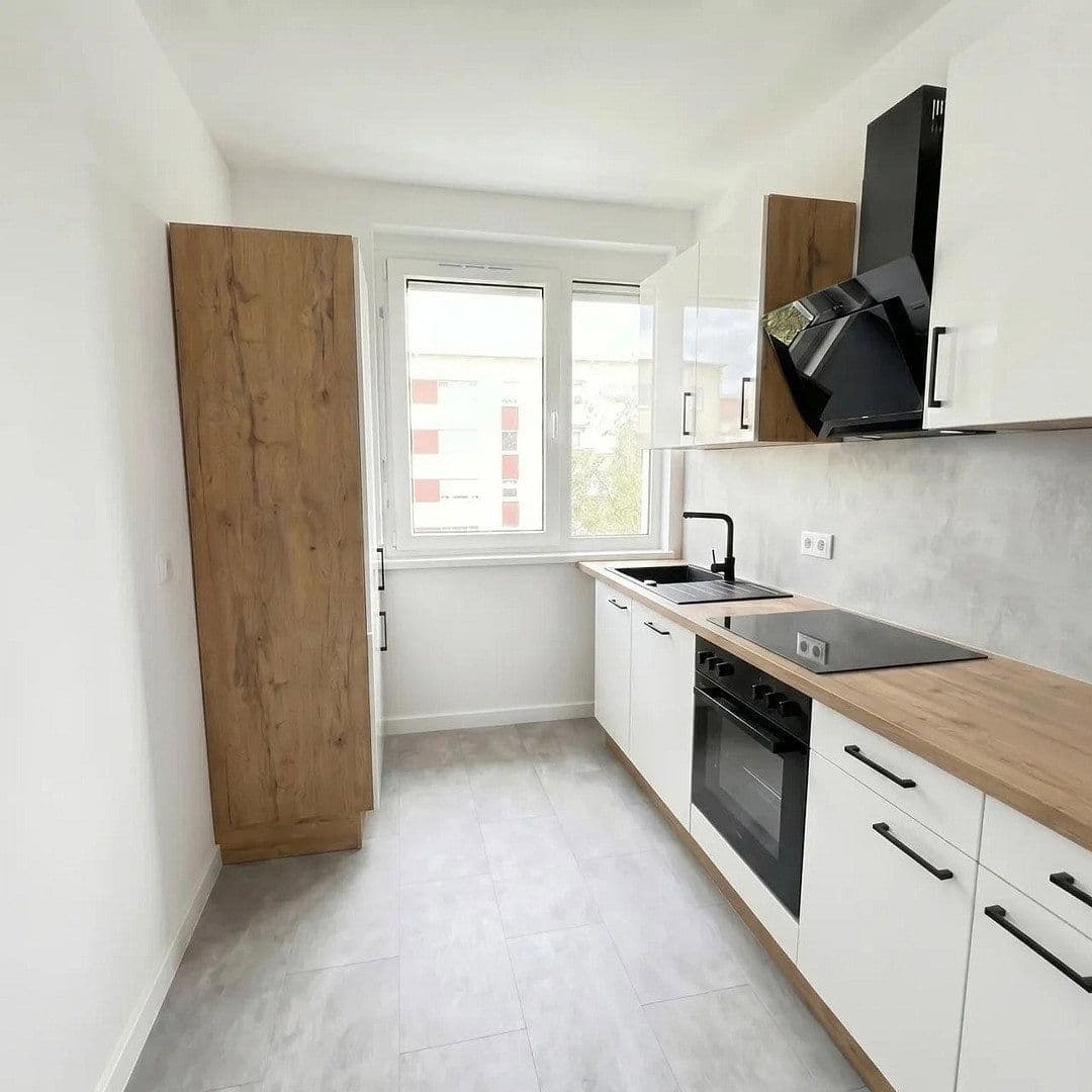 Prodej bytu 3+1 60 m², Pulvermühlenweg 31, Zwenkau, Sasko Prodej bytu 3+1 60 m², Pulvermühlenweg 31, Zwenkau, Sasko