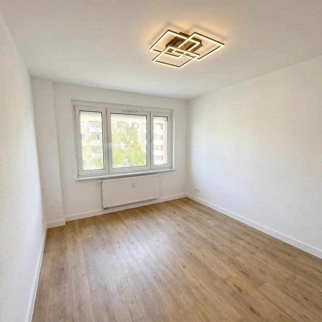 Prodej bytu 3+1 60 m², Pulvermühlenweg 31, Zwenkau, Sasko Prodej bytu 3+1 60 m², Pulvermühlenweg 31, Zwenkau, Sasko