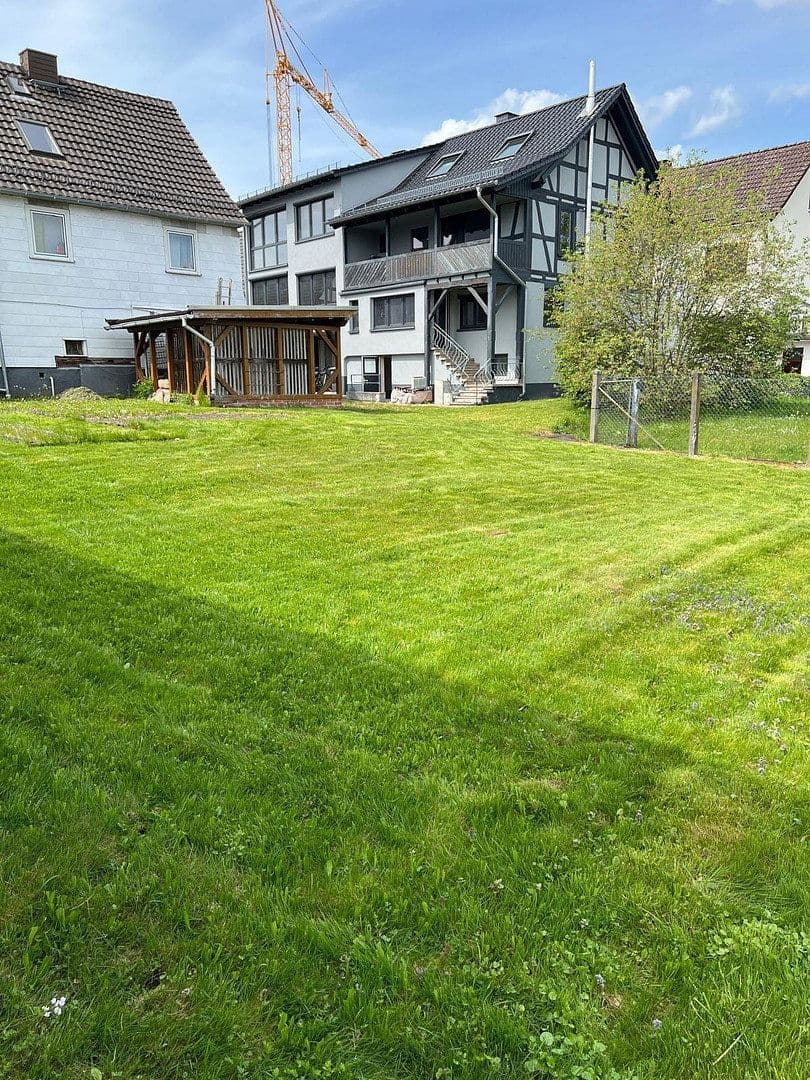 Prodej domu 263 m², pozemek 700 m², Schulstraße 12, Allendorf (Eder), Hessen Prodej domu 263 m², pozemek 700 m², Schulstraße 12, Allendorf (Eder), Hessen