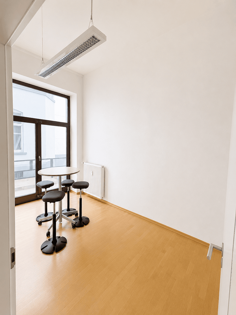 Pronájem kanceláře 80 m², Wilhelmstraße 18, Wiesbaden, Hessen Pronájem kanceláře 80 m², Wilhelmstraße 18, Wiesbaden, Hessen