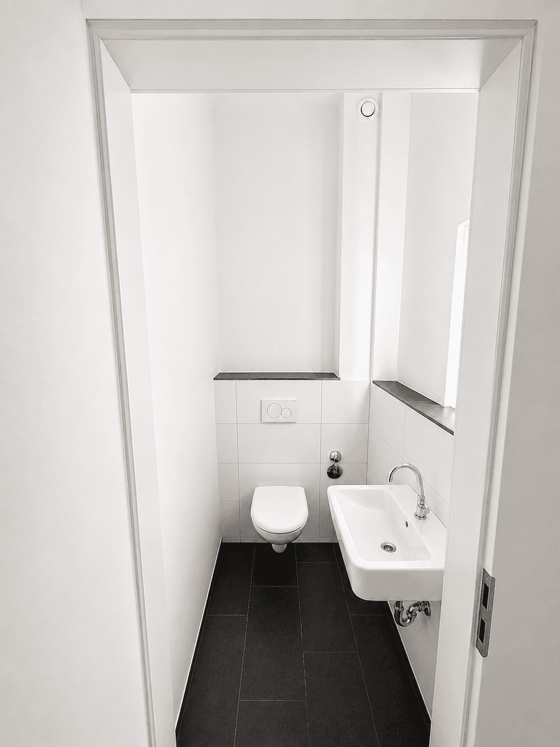 Pronájem kanceláře 80 m², Wilhelmstraße 18, Wiesbaden, Hessen Pronájem kanceláře 80 m², Wilhelmstraße 18, Wiesbaden, Hessen