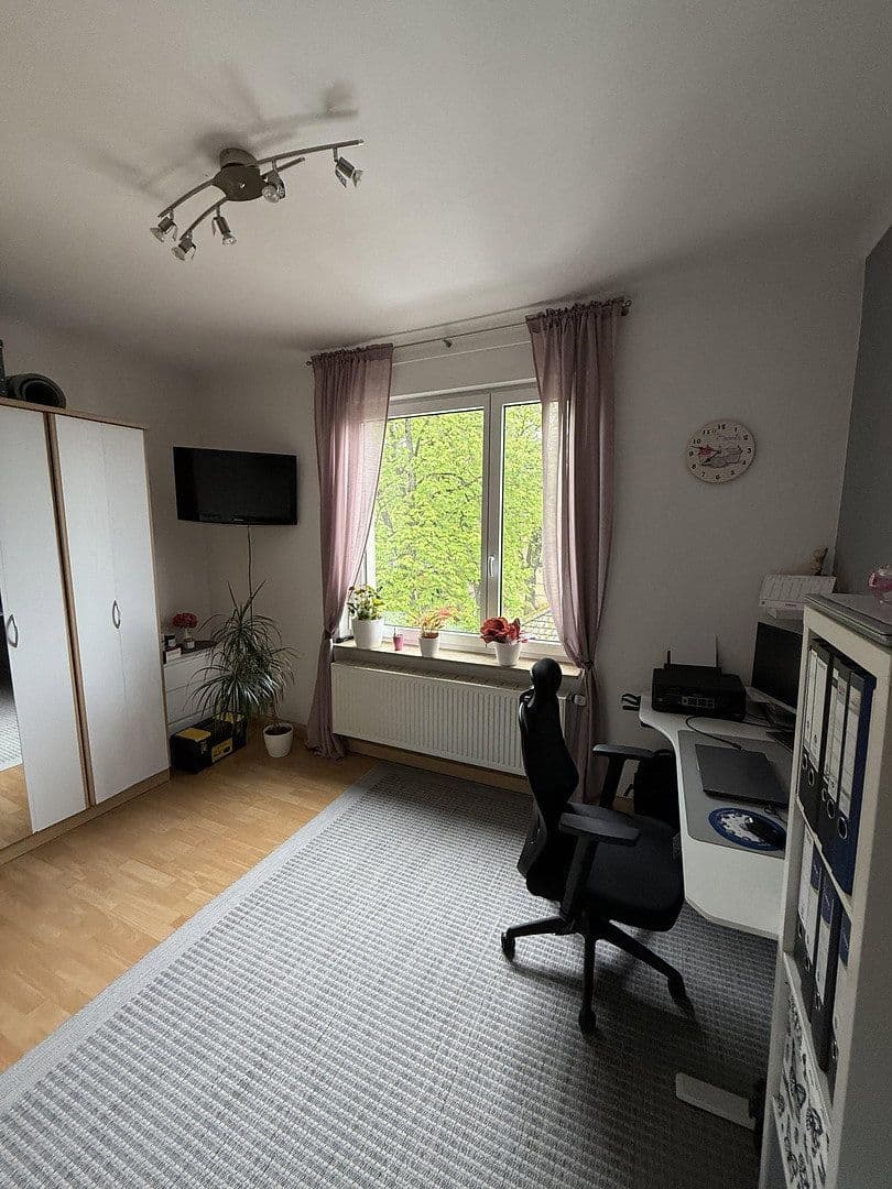 Pronájem bytu 3+1 65 m², Hindelangerstraße, Stuttgart-Untertürheim, Bádensko-Württembersko Pronájem bytu 3+1 65 m², Hindelangerstraße, Stuttgart-Untertürheim, Bádensko-Württembersko
