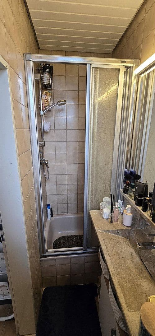 Pronájem bytu 3+1 65 m², Hindelangerstraße, Stuttgart-Untertürheim, Bádensko-Württembersko Pronájem bytu 3+1 65 m², Hindelangerstraße, Stuttgart-Untertürheim, Bádensko-Württembersko