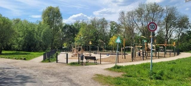 Prodej domu 117 m², pozemek 292 m², Berlin, Berlín Prodej domu 117 m², pozemek 292 m², Berlin, Berlín