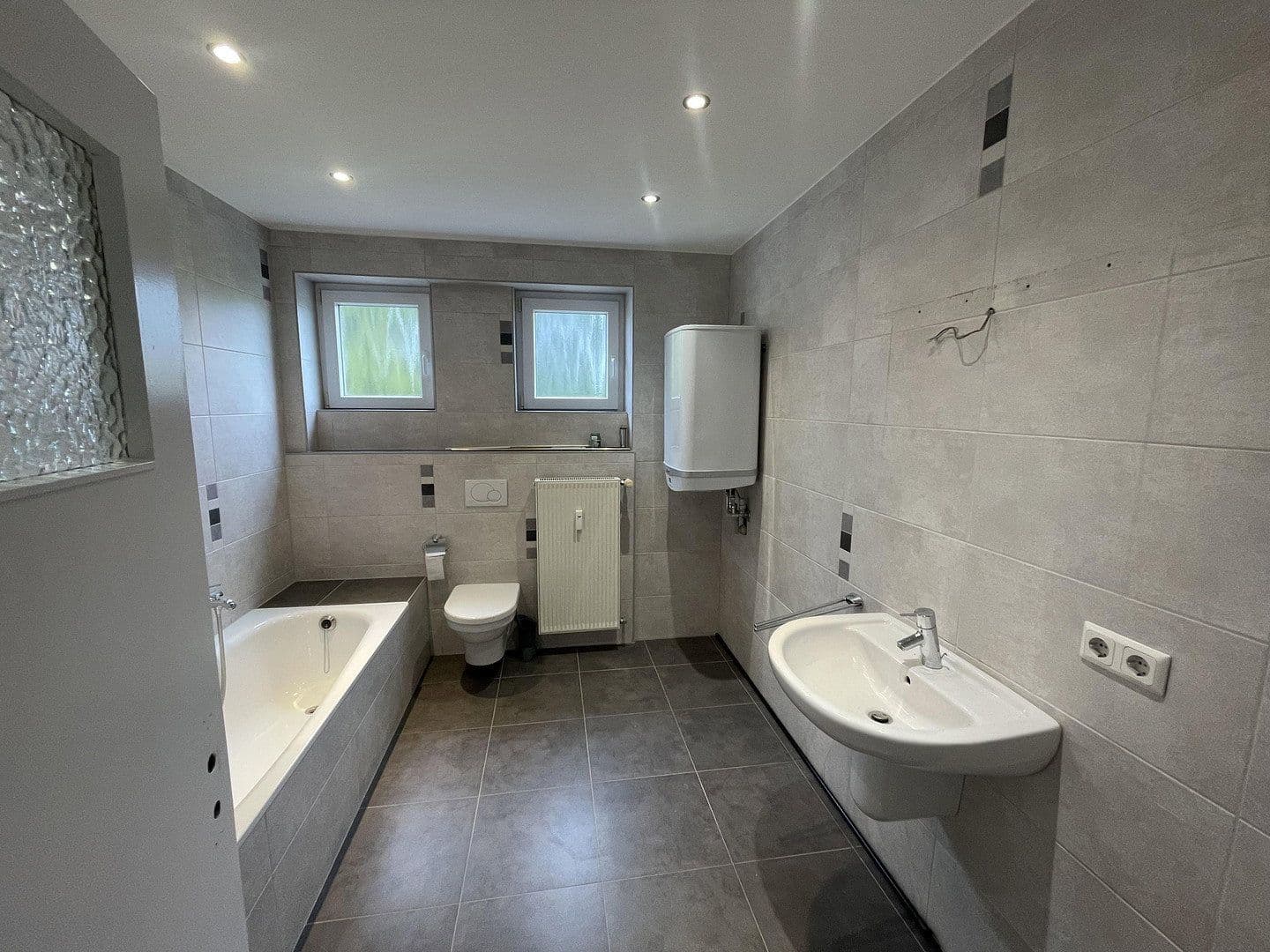 Prodej bytu 6+1 103 m², Lerchesflurweg 39, Saarbrücken, Země Sársko Prodej bytu 6+1 103 m², Lerchesflurweg 39, Saarbrücken, Země Sársko