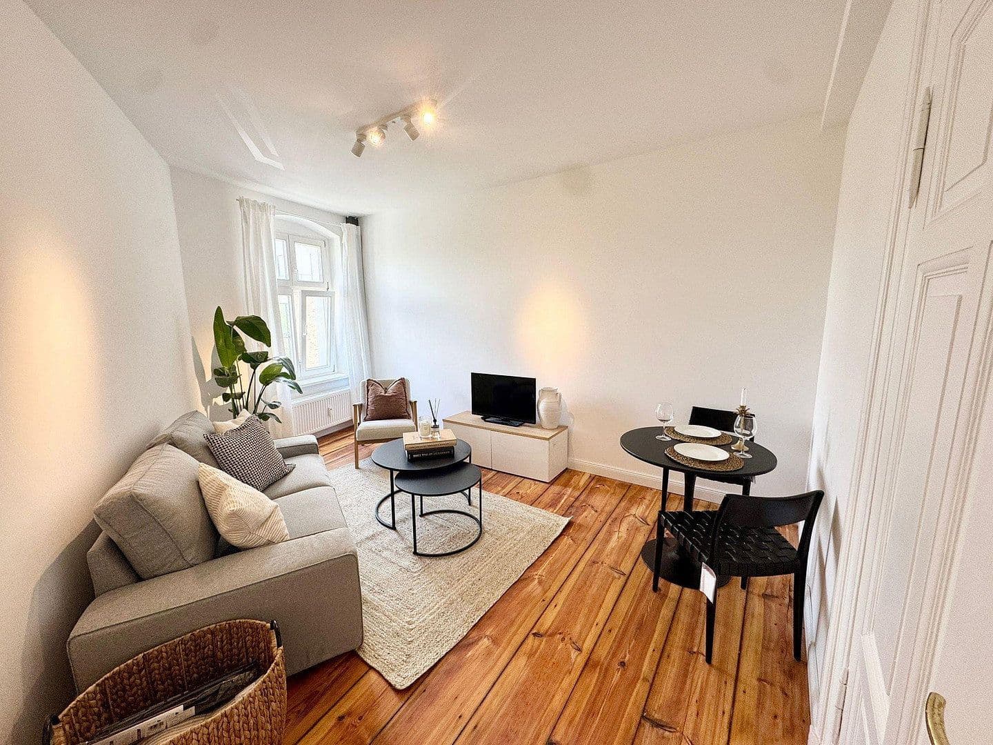 Pronájem bytu 2+kk 45 m², Elisabethkirchstr. 0, Berlin, Berlín Pronájem bytu 2+kk 45 m², Elisabethkirchstr. 0, Berlin, Berlín
