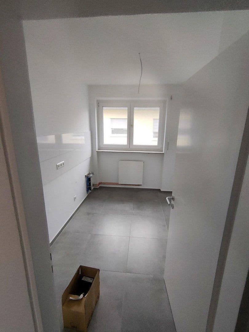 Pronájem bytu 3+1 70 m², Steinstr.13, Ditzingen, Bádensko-Württembersko Pronájem bytu 3+1 70 m², Steinstr.13, Ditzingen, Bádensko-Württembersko