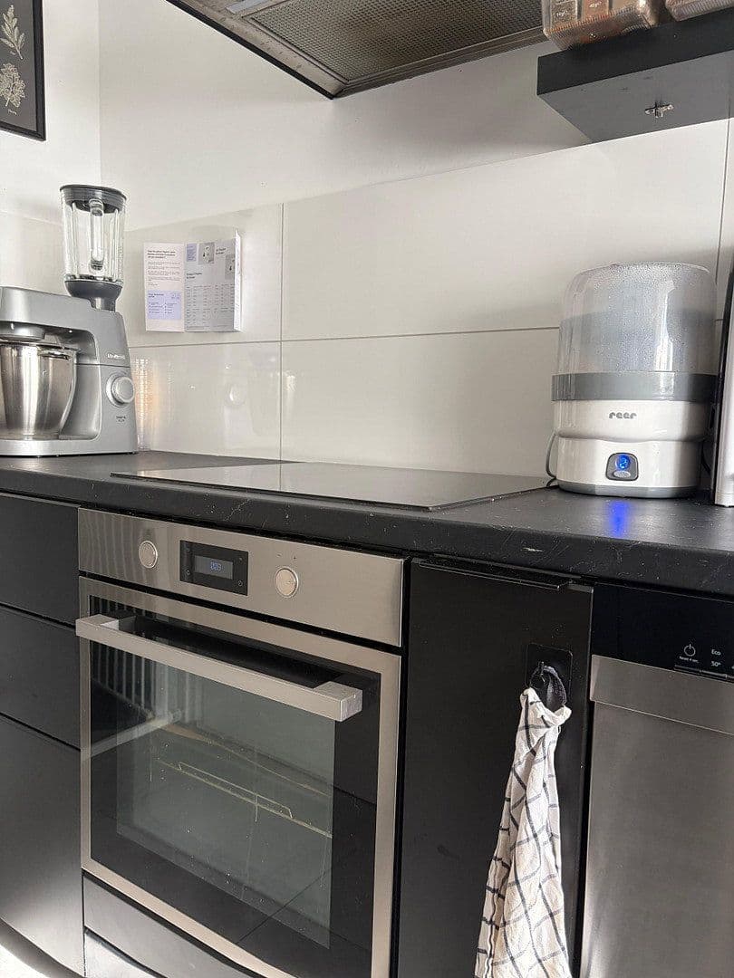 Pronájem bytu 3+1 70 m², Steinstr.13, Ditzingen, Bádensko-Württembersko Pronájem bytu 3+1 70 m², Steinstr.13, Ditzingen, Bádensko-Württembersko