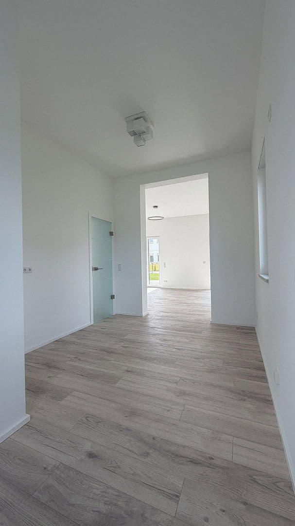 Prodej domu 140 m², pozemek 473 m², Ludwigsfelde, Braniborsko Prodej domu 140 m², pozemek 473 m², Ludwigsfelde, Braniborsko