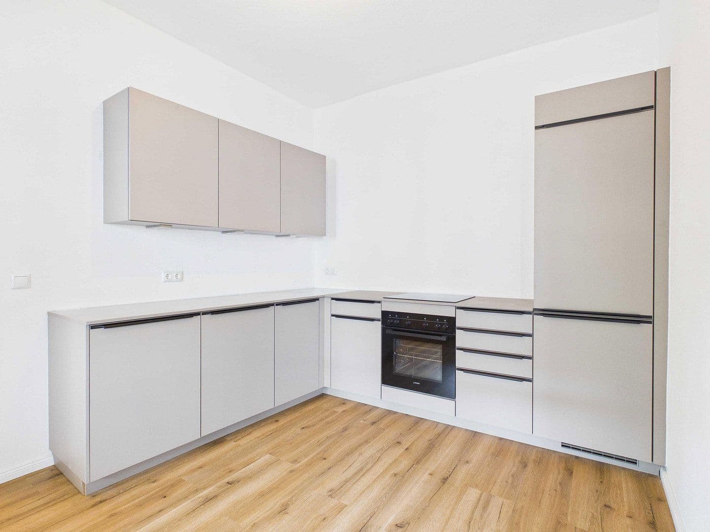 Pronájem bytu 2+1 51 m², Rot-Kreuz-Platz 5, Straubing, Bavorsko Pronájem bytu 2+1 51 m², Rot-Kreuz-Platz 5, Straubing, Bavorsko