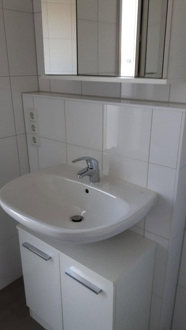 Pronájem bytu 1+1 25 m², Mattstraße 4, Aschaffenburg, Bavorsko Pronájem bytu 1+1 25 m², Mattstraße 4, Aschaffenburg, Bavorsko