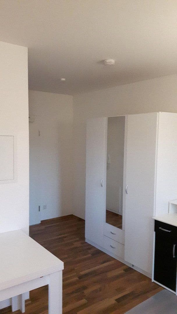 Pronájem bytu 1+1 25 m², Mattstraße 4, Aschaffenburg, Bavorsko Pronájem bytu 1+1 25 m², Mattstraße 4, Aschaffenburg, Bavorsko