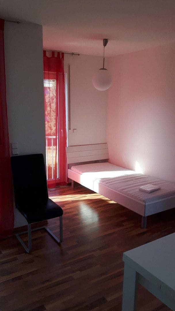 Pronájem bytu 1+1 25 m², Mattstraße 4, Aschaffenburg, Bavorsko Pronájem bytu 1+1 25 m², Mattstraße 4, Aschaffenburg, Bavorsko