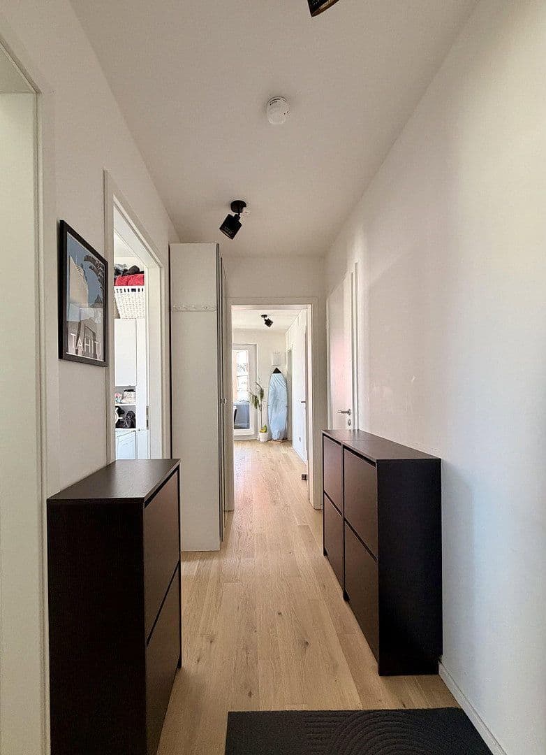 Pronájem bytu 3+1 75 m², Fritz-Bauer-Straße 38, München, Bavorsko Pronájem bytu 3+1 75 m², Fritz-Bauer-Straße 38, München, Bavorsko