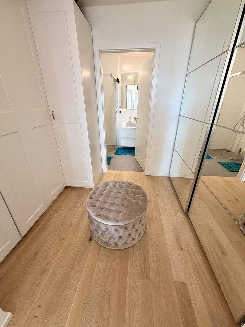 Pronájem bytu 3+1 75 m², Fritz-Bauer-Straße 38, München, Bavorsko Pronájem bytu 3+1 75 m², Fritz-Bauer-Straße 38, München, Bavorsko