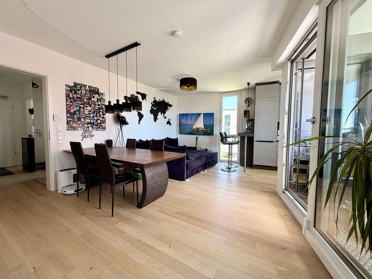 Pronájem bytu 3+1 75 m², Fritz-Bauer-Straße 38, München, Bavorsko Pronájem bytu 3+1 75 m², Fritz-Bauer-Straße 38, München, Bavorsko