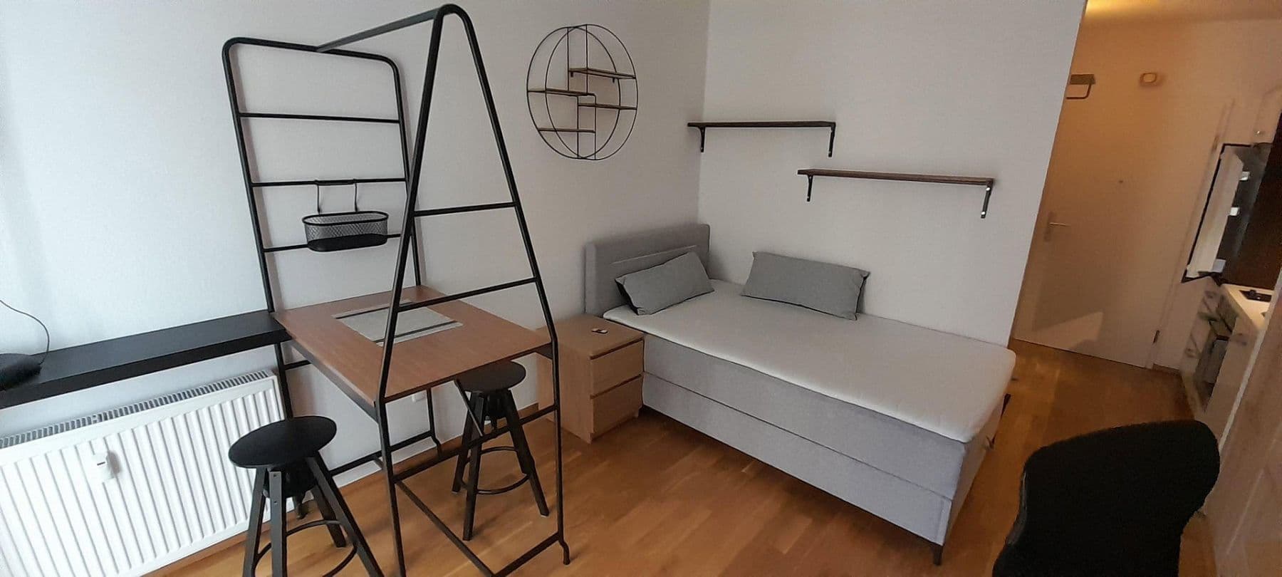 Pronájem bytu 1+1 24 m², An der Steinernen Bank 10, Pentling, Bavorsko Pronájem bytu 1+1 24 m², An der Steinernen Bank 10, Pentling, Bavorsko