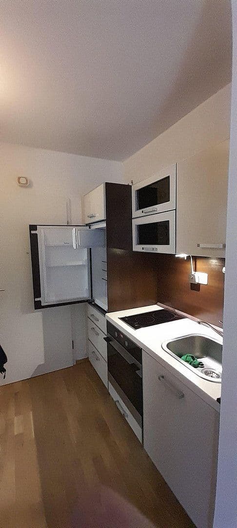 Pronájem bytu 1+1 24 m², An der Steinernen Bank 10, Pentling, Bavorsko Pronájem bytu 1+1 24 m², An der Steinernen Bank 10, Pentling, Bavorsko