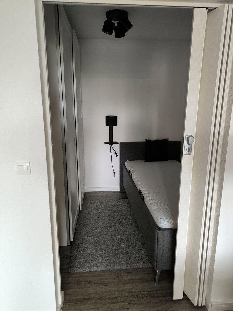 Pronájem bytu 1+1 44 m², Neuss, Severní Porýní-Vestfálsko Pronájem bytu 1+1 44 m², Neuss, Severní Porýní-Vestfálsko