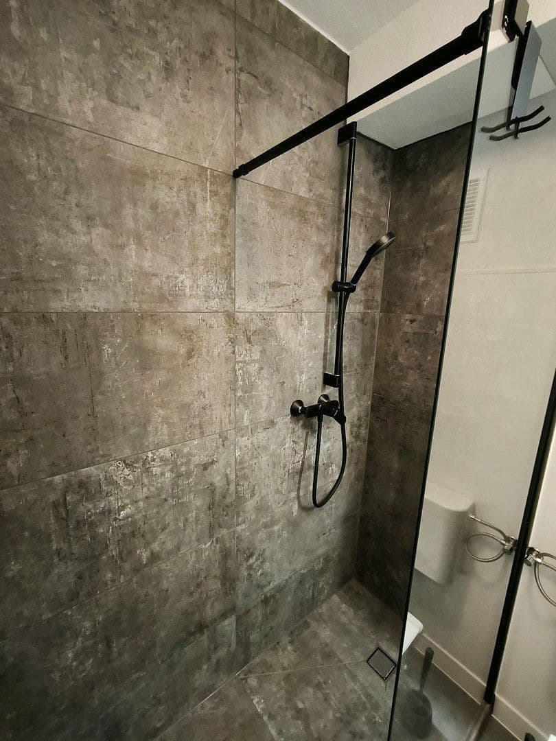 Pronájem bytu 1+1 44 m², Neuss, Severní Porýní-Vestfálsko Pronájem bytu 1+1 44 m², Neuss, Severní Porýní-Vestfálsko