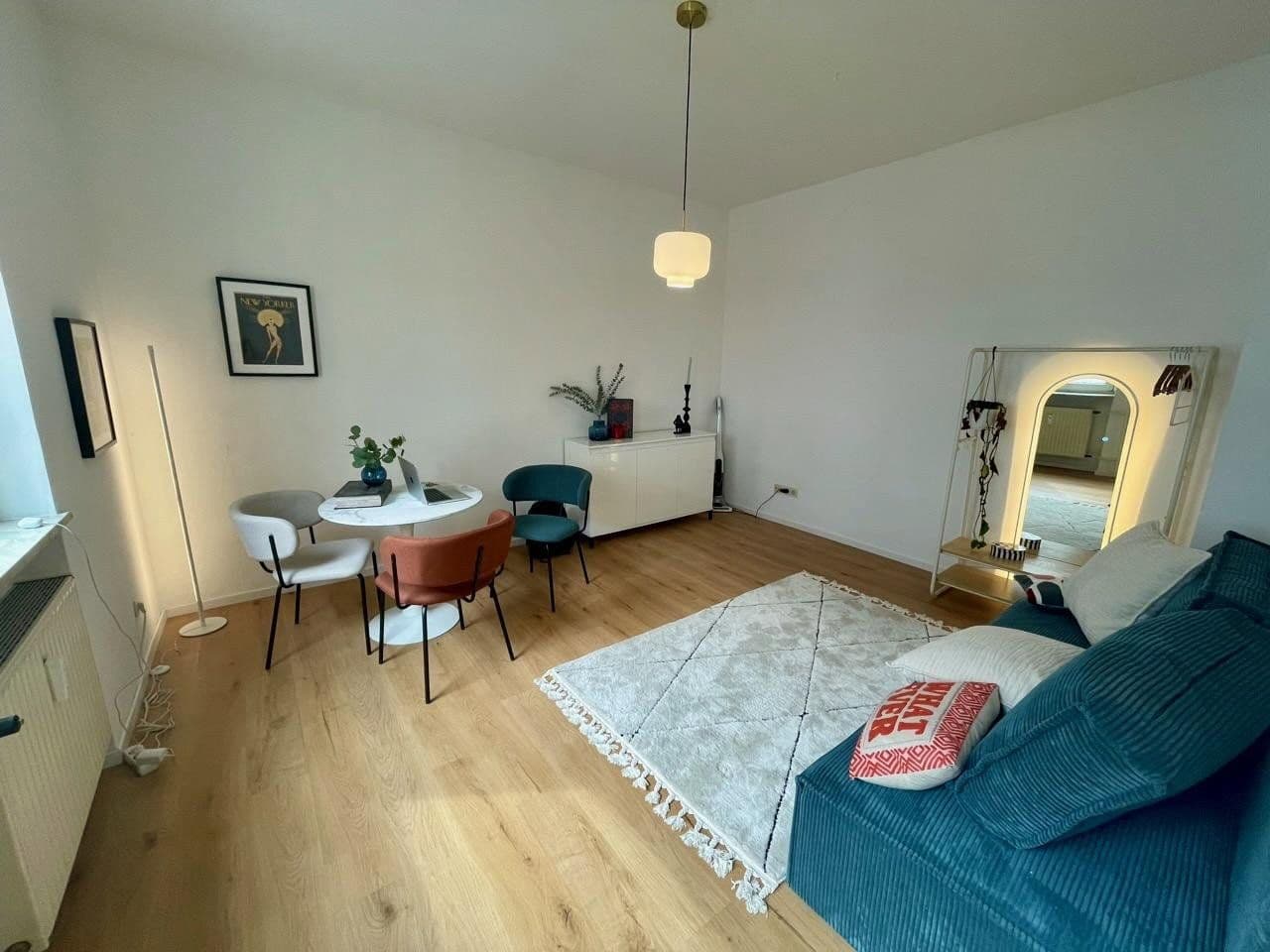 Prodej bytu 1+1 29 m², K3 2, Mannheim, Bádensko-Württembersko Prodej bytu 1+1 29 m², K3 2, Mannheim, Bádensko-Württembersko