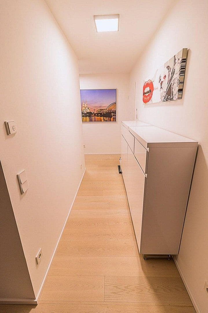 Prodej bytu 3+1 94 m², Friedrich-Karl-Str. 135, Köln, Severní Porýní-Vestfálsko Prodej bytu 3+1 94 m², Friedrich-Karl-Str. 135, Köln, Severní Porýní-Vestfálsko