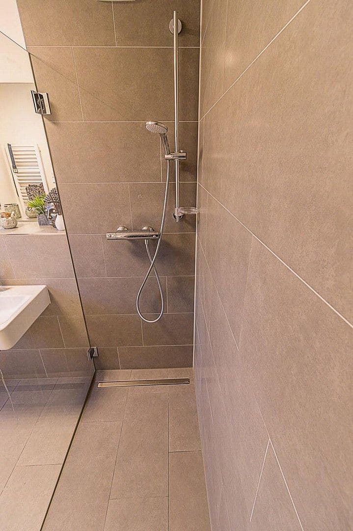 Prodej bytu 3+1 94 m², Friedrich-Karl-Str. 135, Köln, Severní Porýní-Vestfálsko Prodej bytu 3+1 94 m², Friedrich-Karl-Str. 135, Köln, Severní Porýní-Vestfálsko