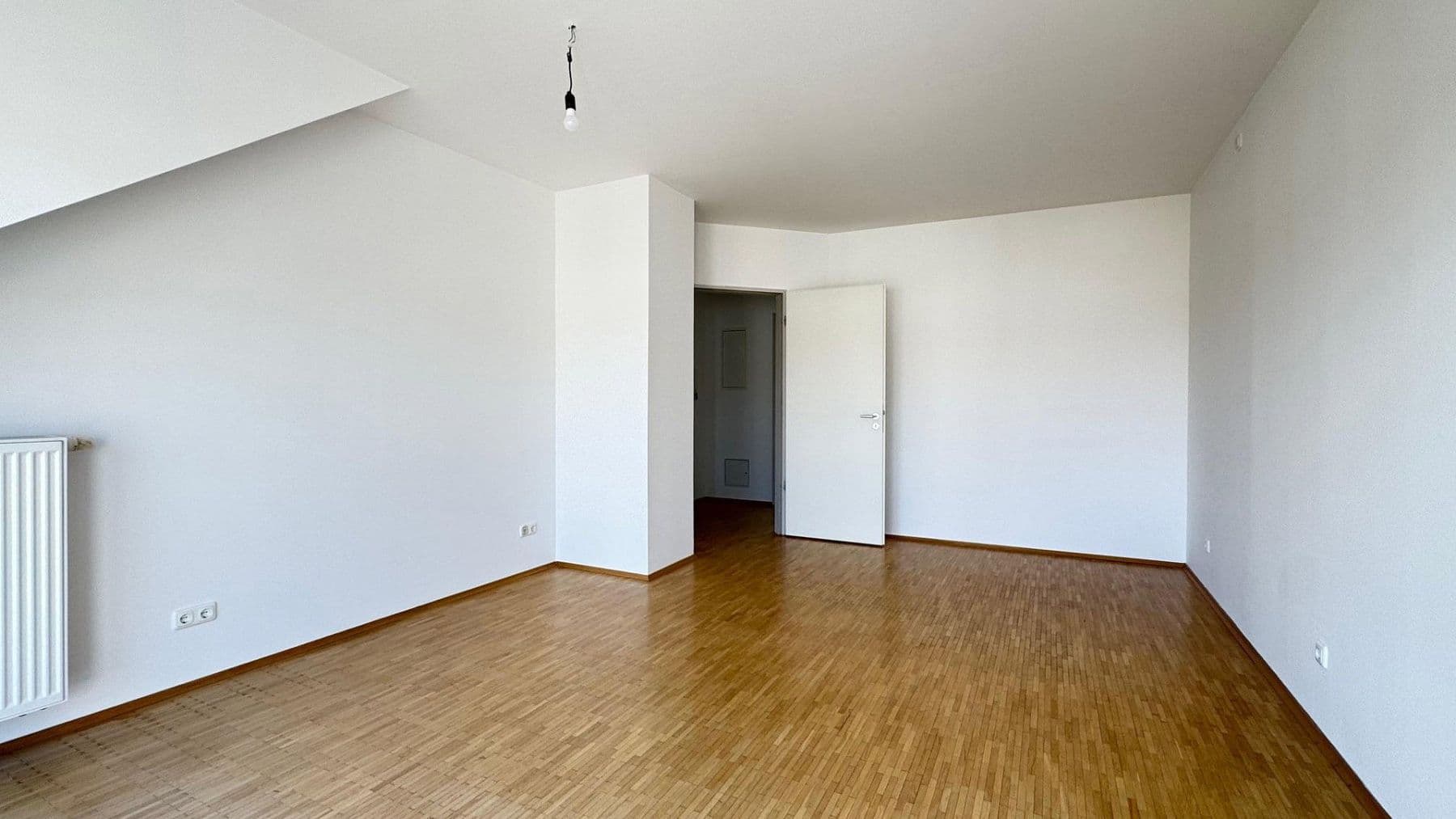 Pronájem bytu 2+1 54 m², Naupliastraße 39, München, Bavorsko Pronájem bytu 2+1 54 m², Naupliastraße 39, München, Bavorsko