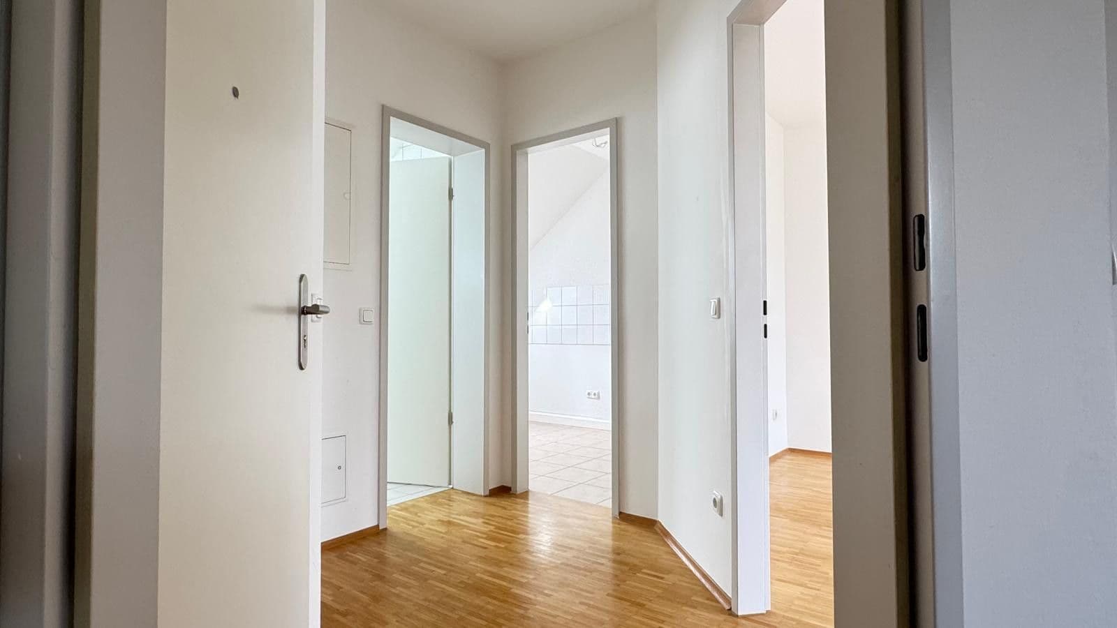 Pronájem bytu 2+1 54 m², Naupliastraße 39, München, Bavorsko Pronájem bytu 2+1 54 m², Naupliastraße 39, München, Bavorsko