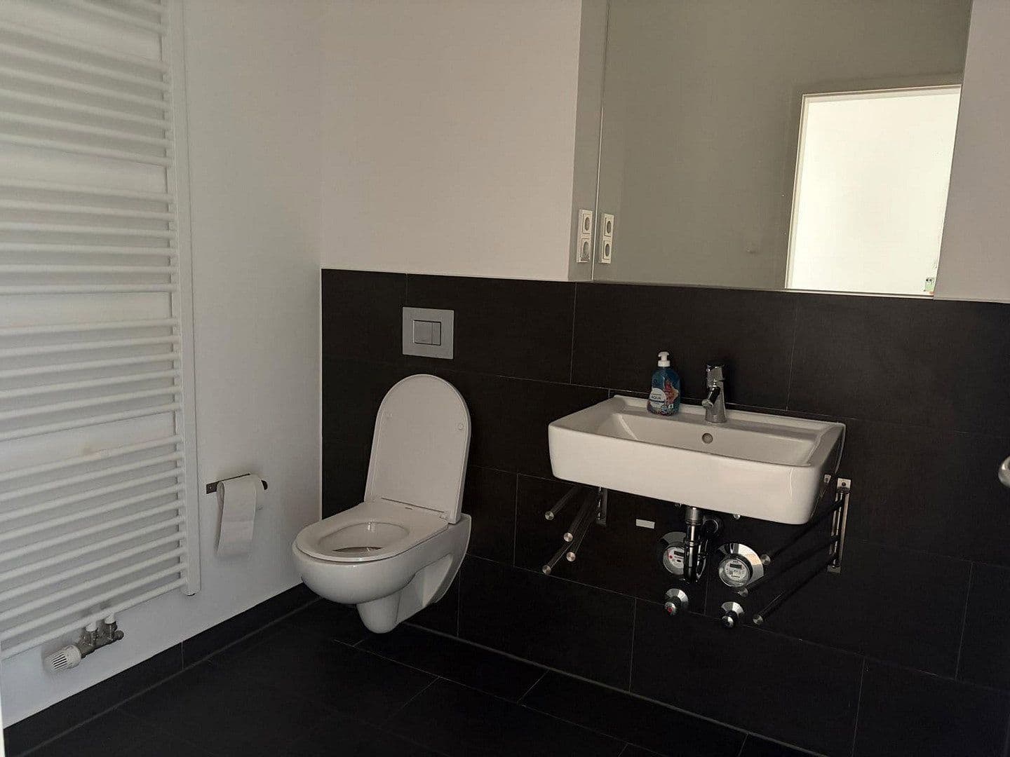 Prodej bytu 3+1 75 m², Berlin, Berlín Prodej bytu 3+1 75 m², Berlin, Berlín