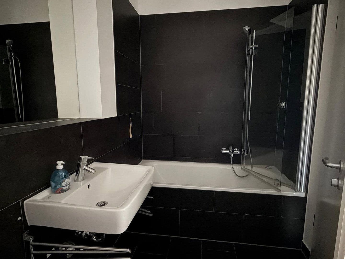 Prodej bytu 3+1 75 m², Berlin, Berlín Prodej bytu 3+1 75 m², Berlin, Berlín