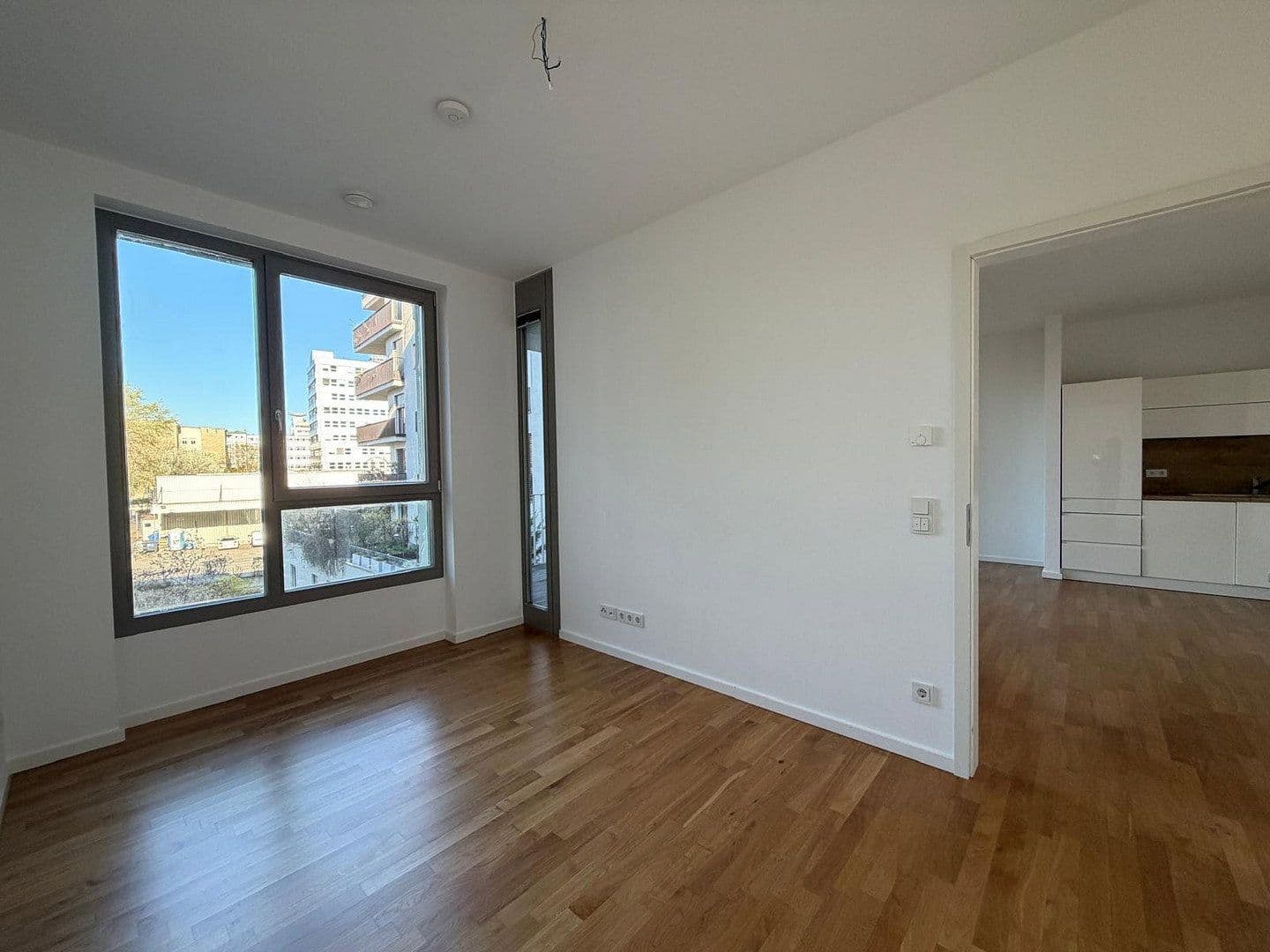 Prodej bytu 3+1 75 m², Berlin, Berlín Prodej bytu 3+1 75 m², Berlin, Berlín