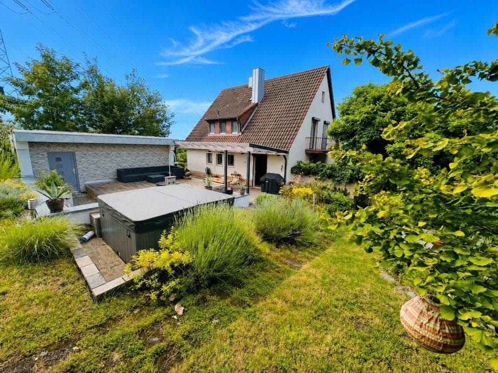 Prodej domu 140 m², pozemek 2.049 m², Kleinostheim, Bavorsko Prodej domu 140 m², pozemek 2.049 m², Kleinostheim, Bavorsko