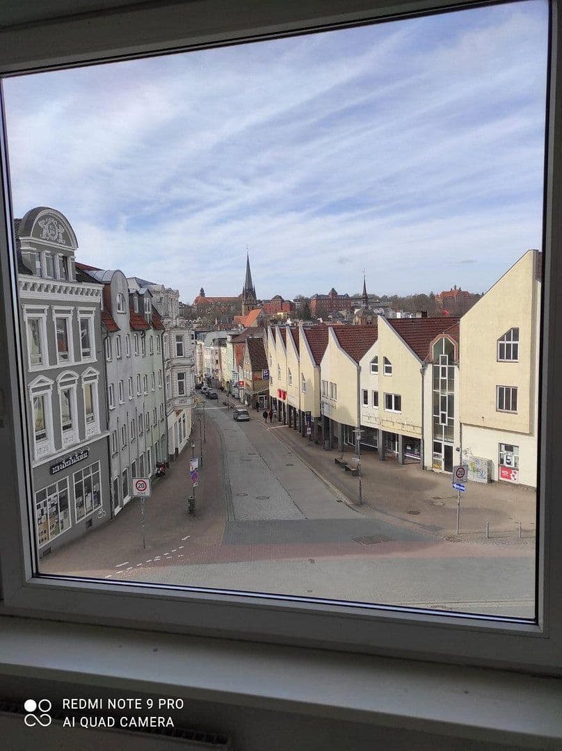 Pronájem bytu 1+1 25 m², Hafermarkt 14-17, Flensburg, Šlesvicko-Holštýnsko Pronájem bytu 1+1 25 m², Hafermarkt 14-17, Flensburg, Šlesvicko-Holštýnsko
