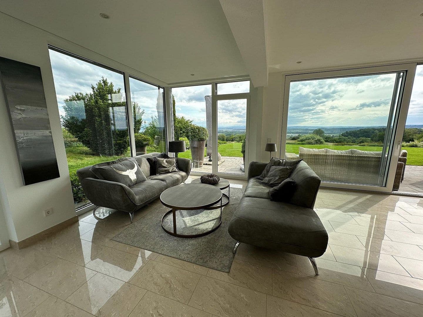 Pronájem bytu 3+1 152 m², Markdorf, Bádensko-Württembersko Pronájem bytu 3+1 152 m², Markdorf, Bádensko-Württembersko