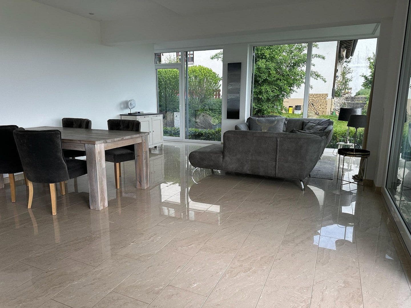 Pronájem bytu 3+1 152 m², Markdorf, Bádensko-Württembersko Pronájem bytu 3+1 152 m², Markdorf, Bádensko-Württembersko