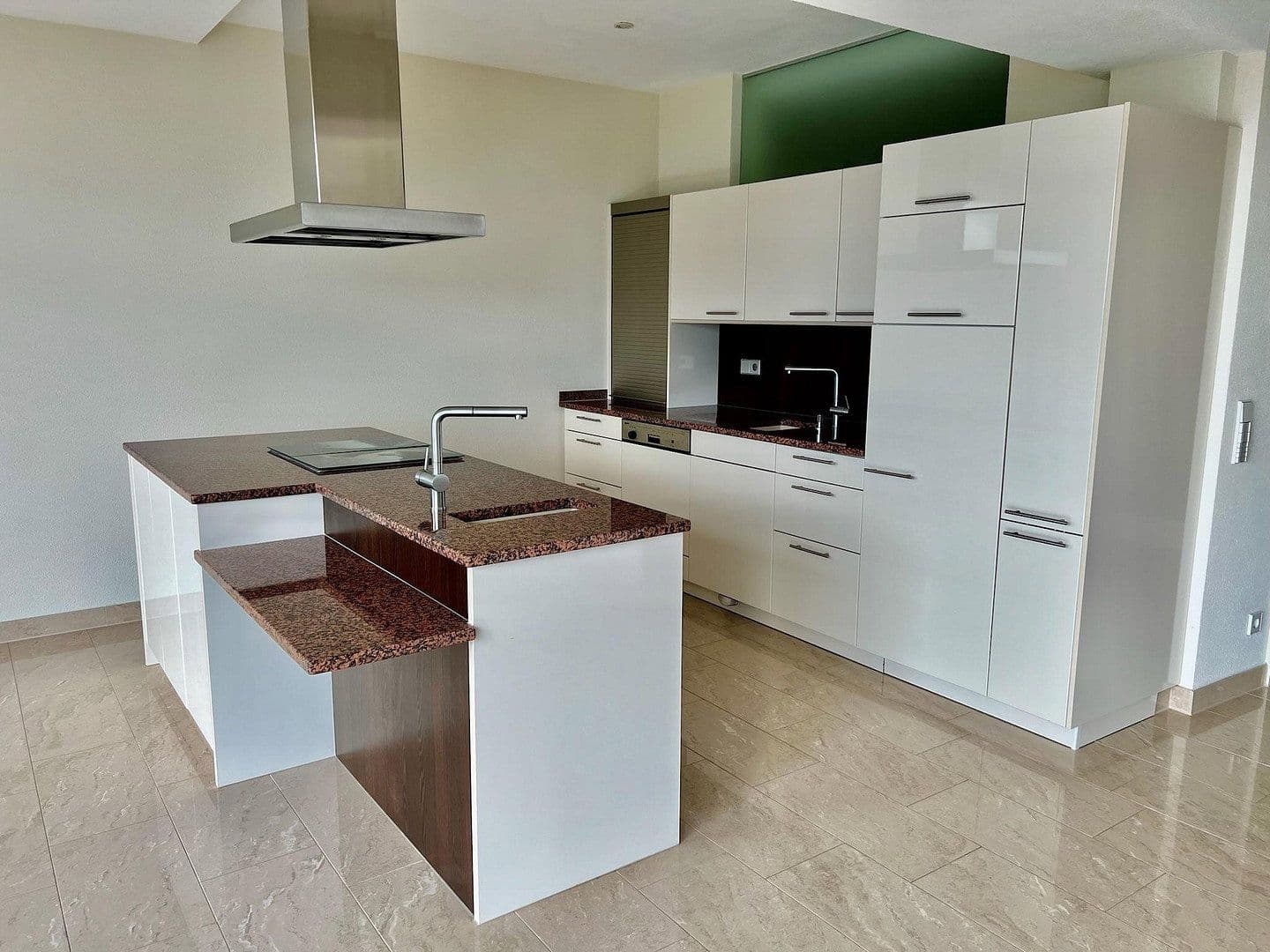 Pronájem bytu 3+1 152 m², Markdorf, Bádensko-Württembersko Pronájem bytu 3+1 152 m², Markdorf, Bádensko-Württembersko
