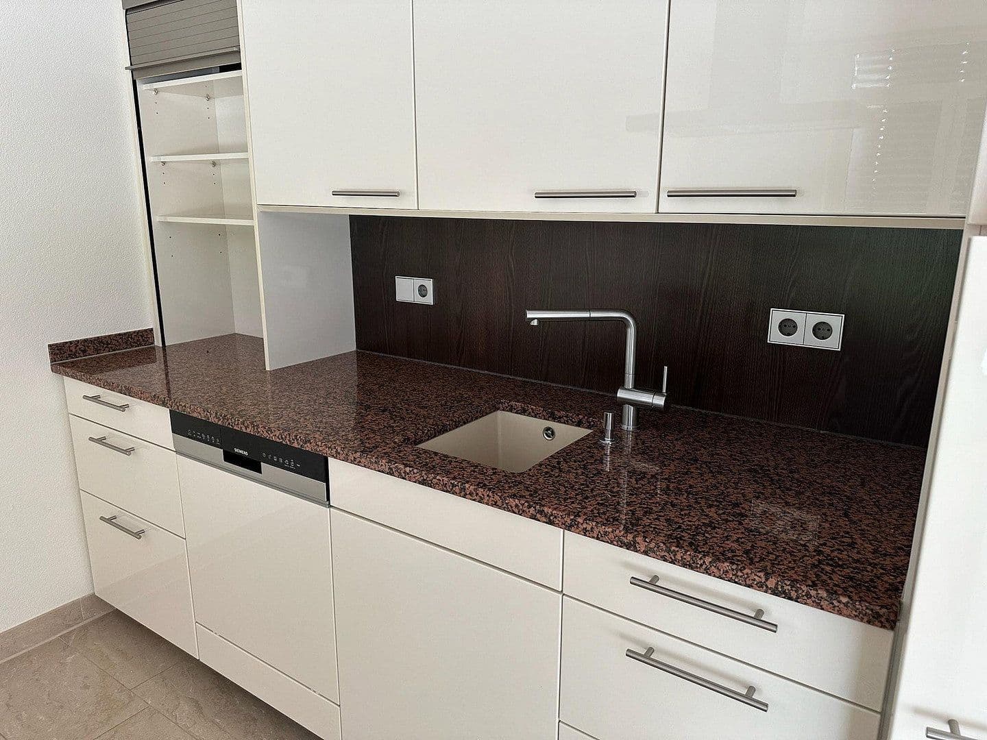 Pronájem bytu 3+1 152 m², Markdorf, Bádensko-Württembersko Pronájem bytu 3+1 152 m², Markdorf, Bádensko-Württembersko