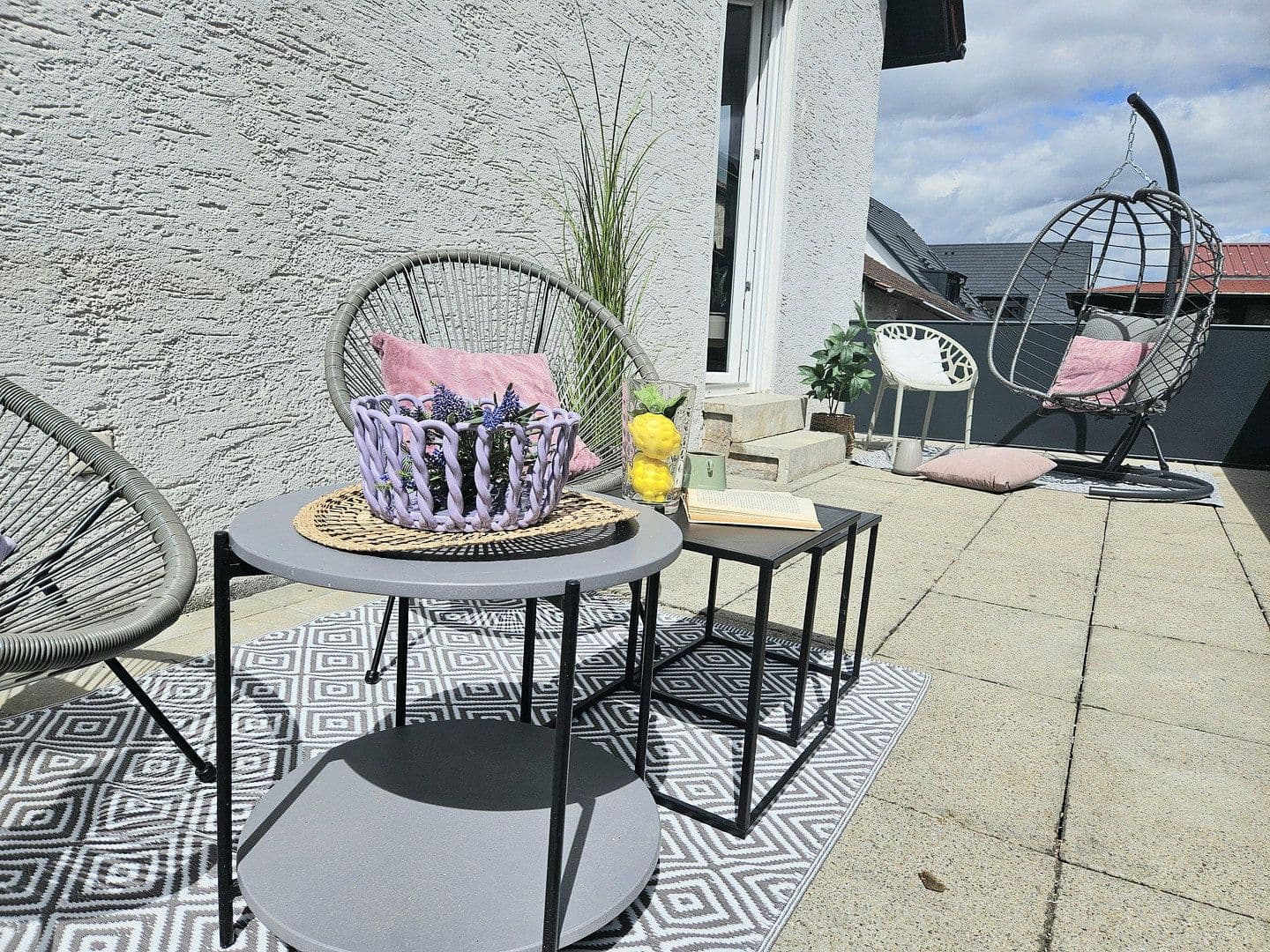 Prodej bytu 3+1 80 m², Mörikestr.28, Lauffen am Neckar, Bádensko-Württembersko Prodej bytu 3+1 80 m², Mörikestr.28, Lauffen am Neckar, Bádensko-Württembersko
