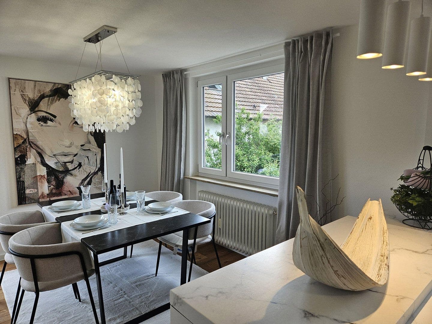 Prodej bytu 3+1 80 m², Mörikestr.28, Lauffen am Neckar, Bádensko-Württembersko Prodej bytu 3+1 80 m², Mörikestr.28, Lauffen am Neckar, Bádensko-Württembersko
