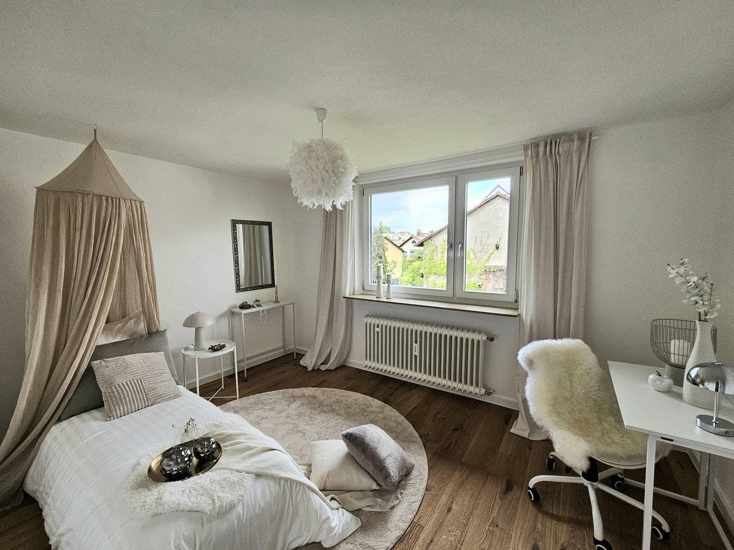 Prodej bytu 3+1 80 m², Mörikestr.28, Lauffen am Neckar, Bádensko-Württembersko Prodej bytu 3+1 80 m², Mörikestr.28, Lauffen am Neckar, Bádensko-Württembersko