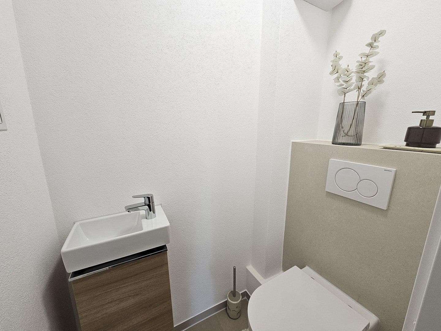 Prodej bytu 3+1 80 m², Mörikestr.28, Lauffen am Neckar, Bádensko-Württembersko Prodej bytu 3+1 80 m², Mörikestr.28, Lauffen am Neckar, Bádensko-Württembersko